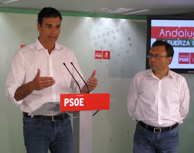 El secretario general del PSOE, Pedro Sánchez, durante su comparecencia en Málaga