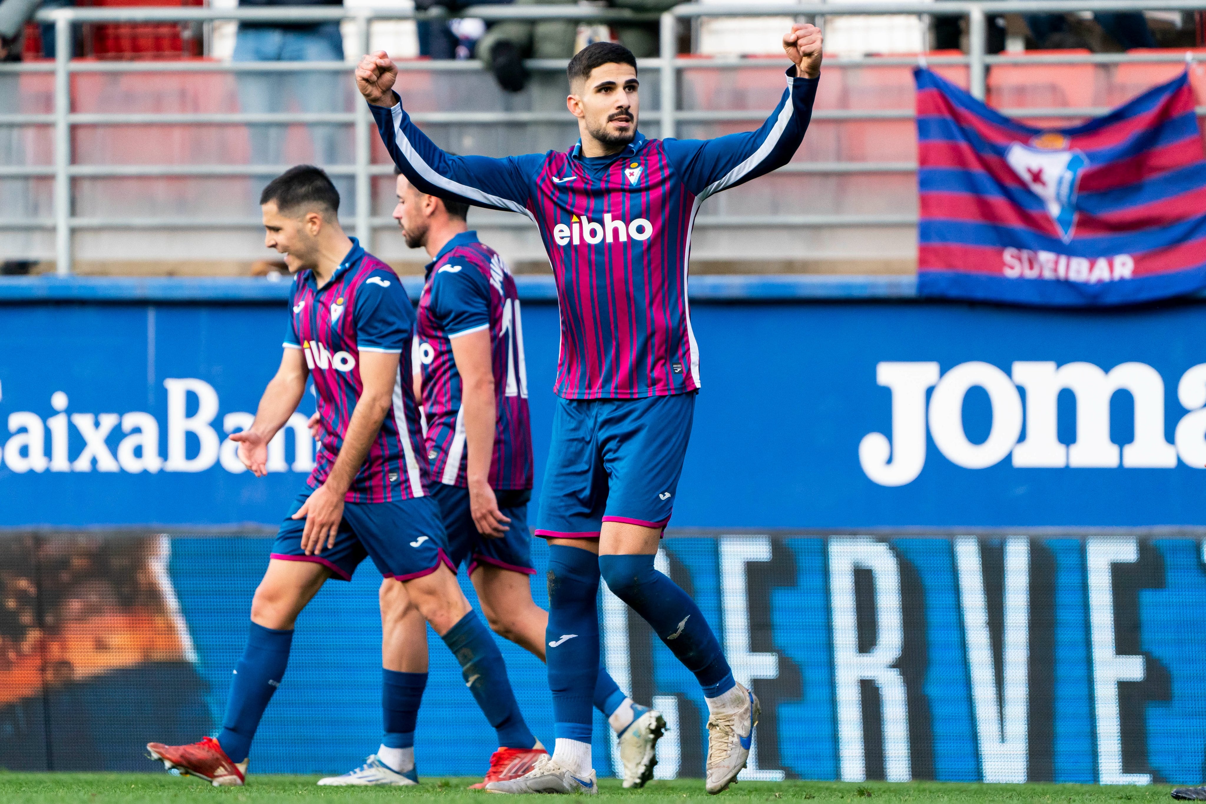 Berrocal celebra el tanto que dio la victoria al Eibar frente al Málaga