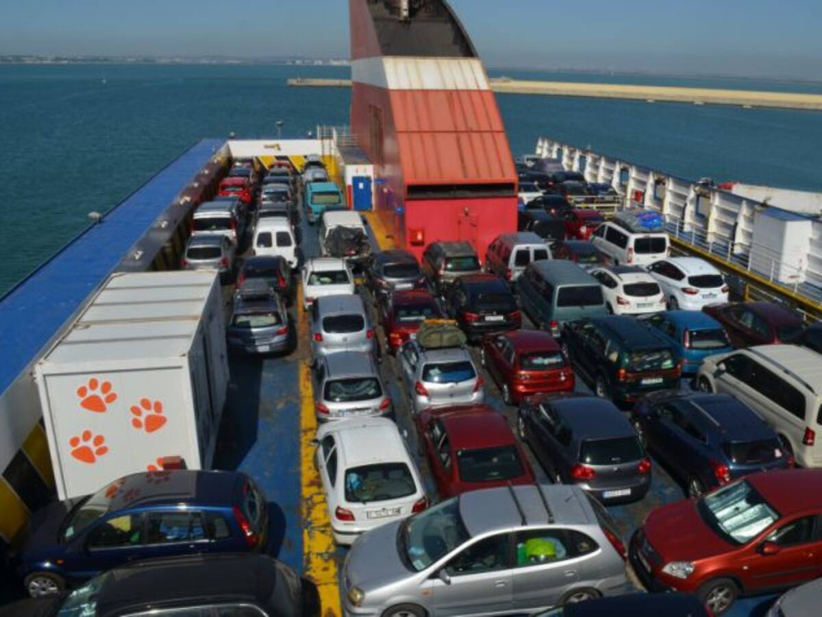 Marc Pons descarta regular la entrada de coches en Menorca