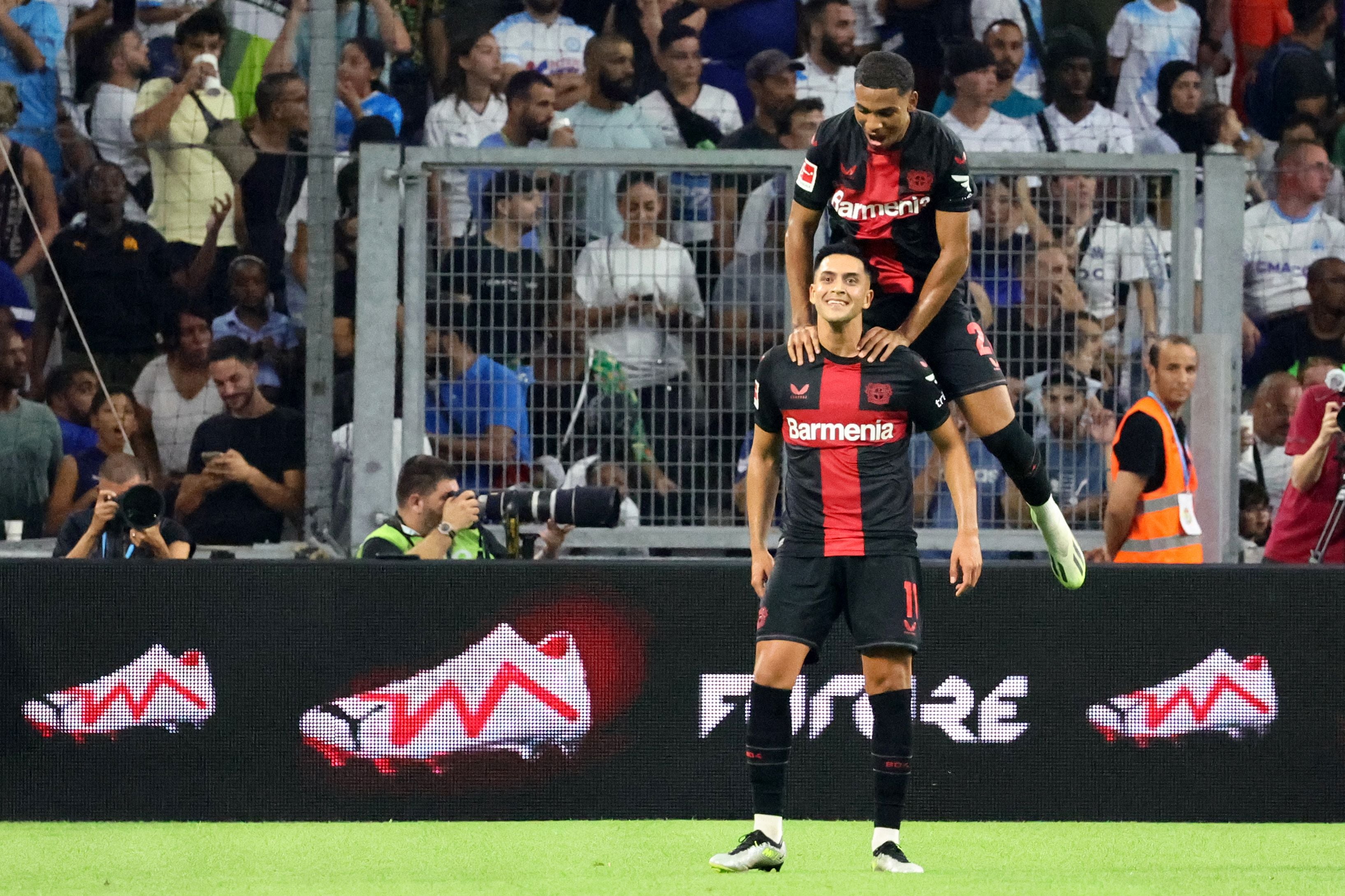 Amiri celebra un gol con el Leverkusen. 