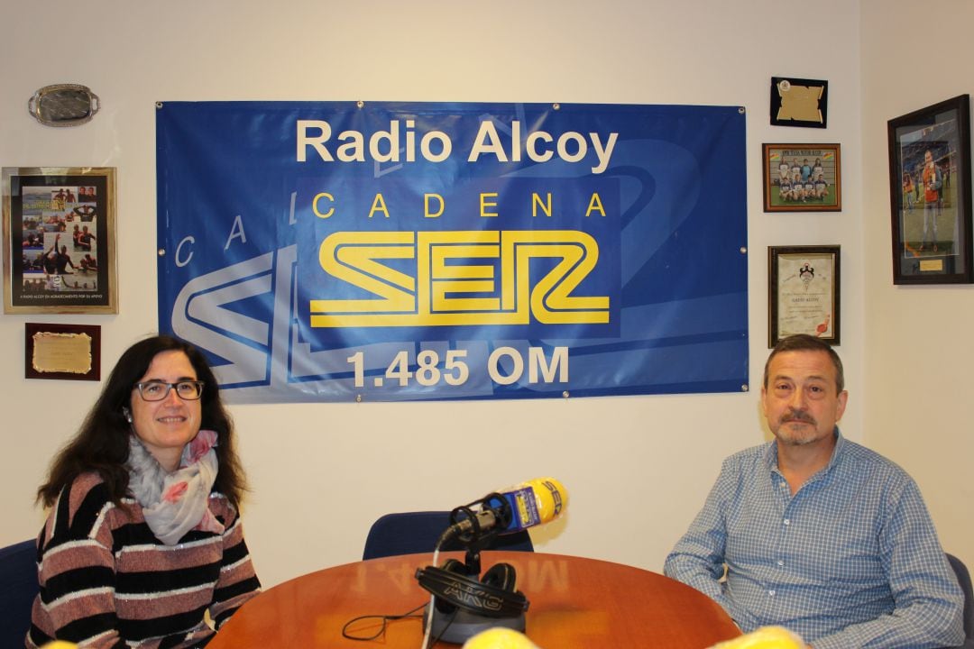 María Teresa Pérez i Higinio Beneyto, del departament de Seguretat Alimentària del Centre de Salut Pública d'Alcoi.