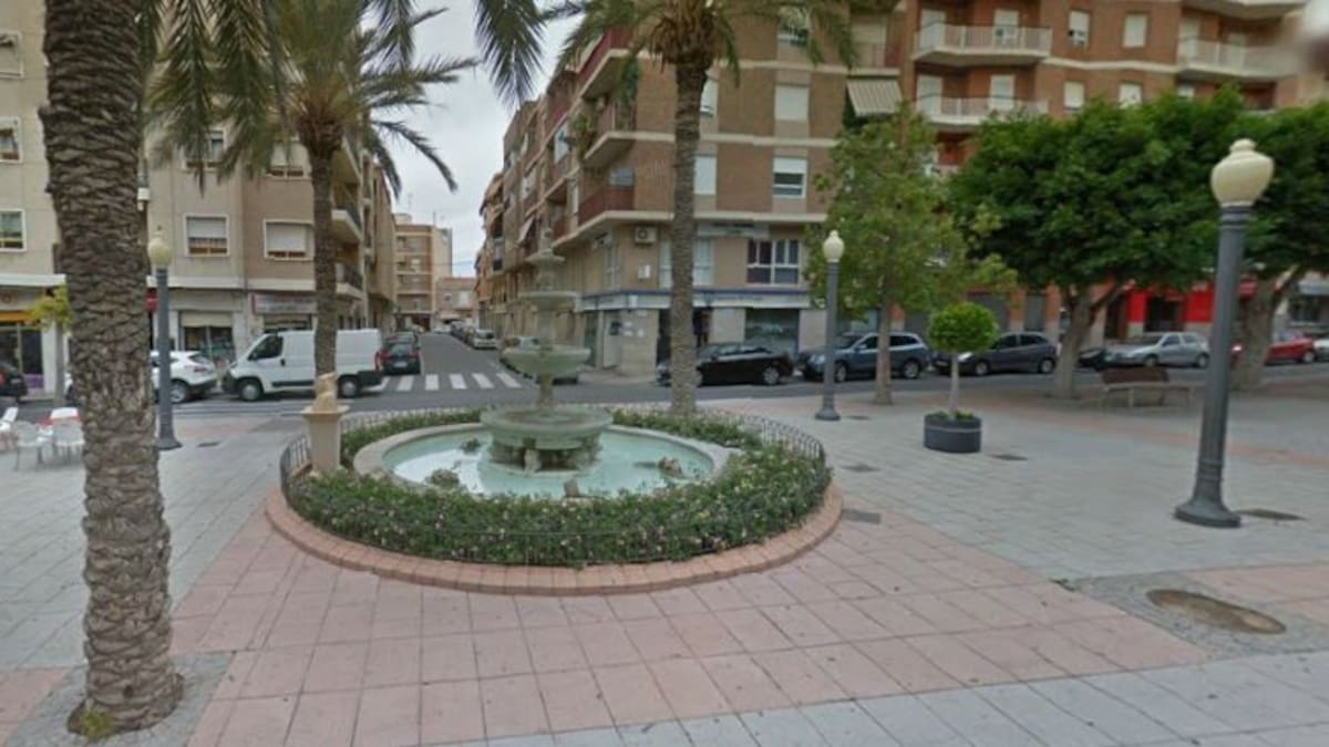 Cinco años de cárcel por intentar quemar con ácido la cara a su expareja en Elche