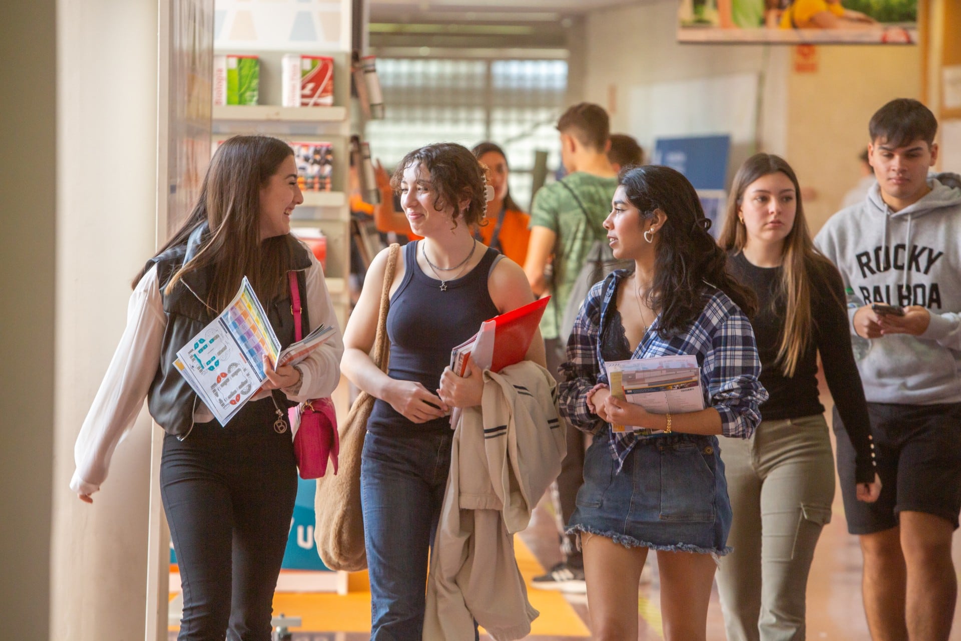 Estudiantes universitarios.