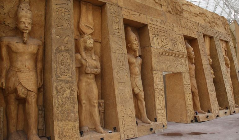 La exposición ‘El templo de Abu Simbel: Ramsés, rey de reyes’ es una fiel réplica del templo egipcio Patrimonio de la Humanidad