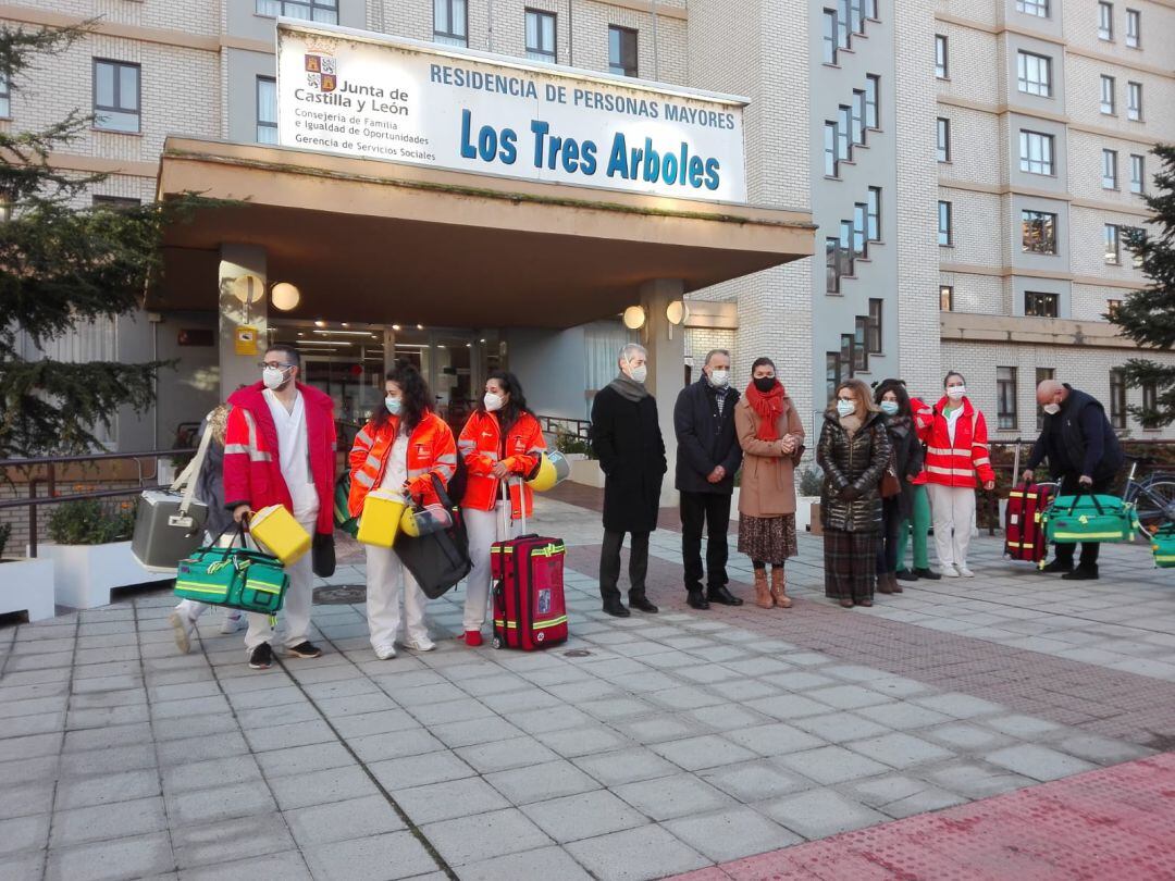 Recepción de vacunas en la residencia Los Tres Árboles