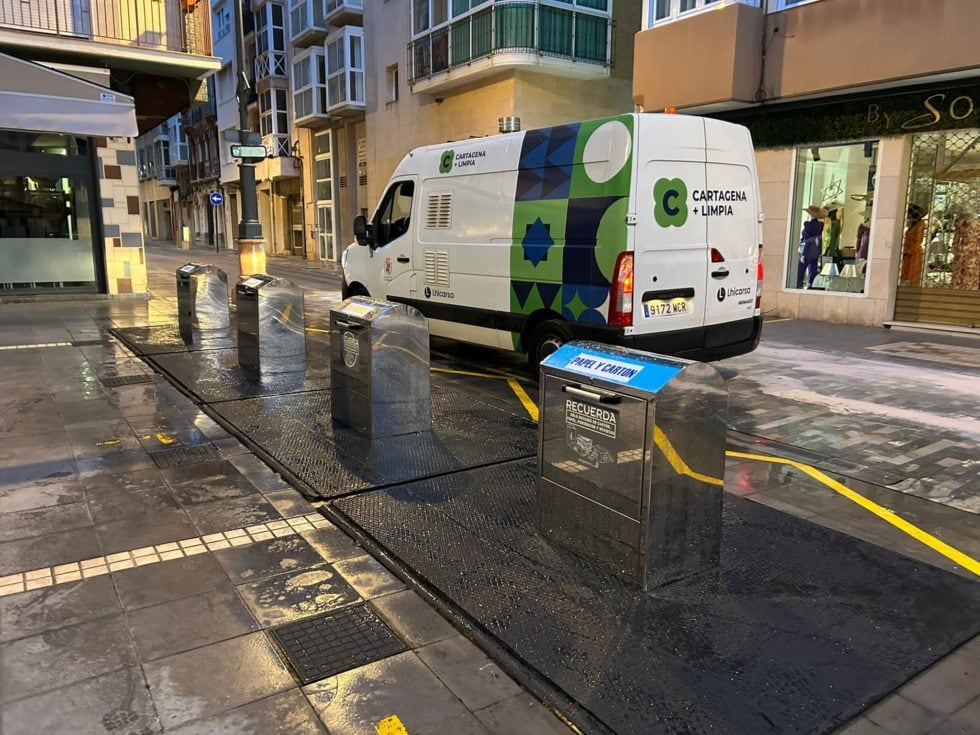 Lhicarsa renueva sus vehículos y maquinaria para mejorar la limpieza de Cartagena