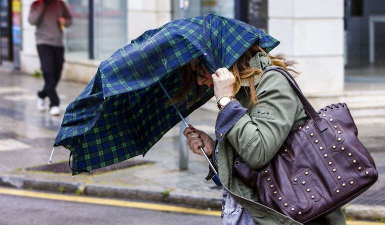 La Agencia Estatal de Meteorología prevé precipitaciones localmente fuertes y persistentes en andalucía oriental.