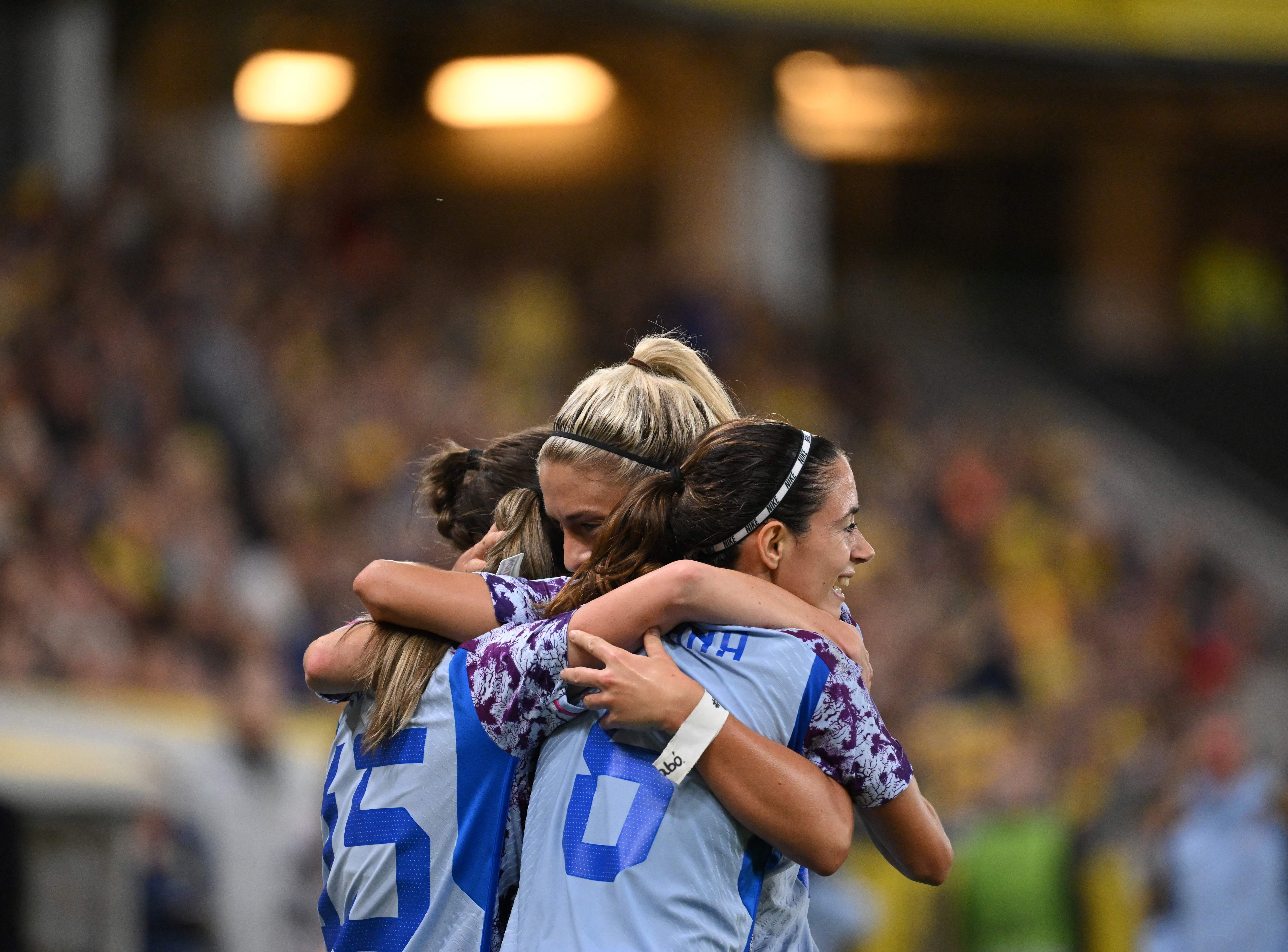 Las jugadoras de la Selección celebran uno de los tres goles del encuentro.