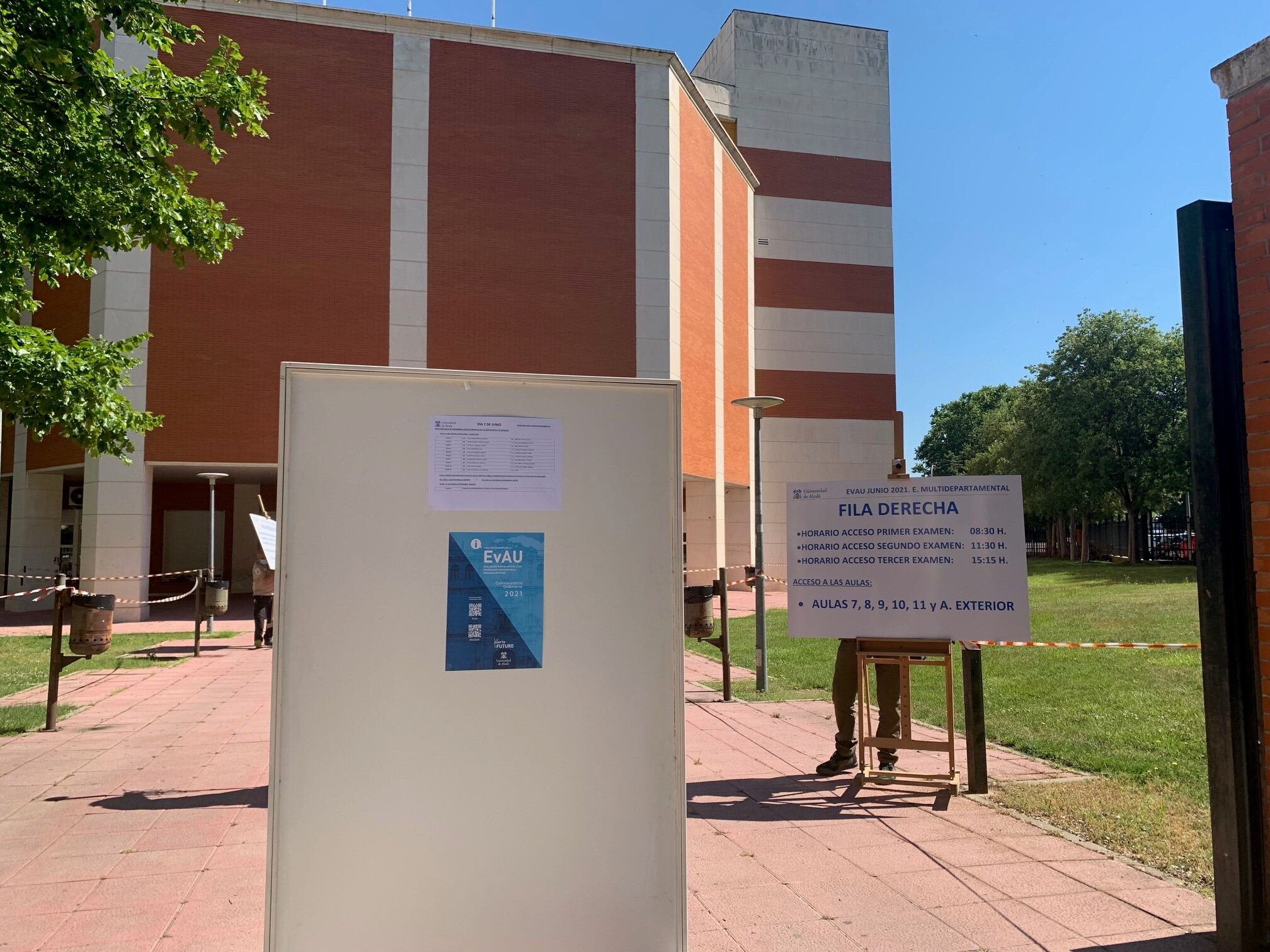 Edificio Campus Guadalajara en la EvAU de 2021/Foto archivo SER GU