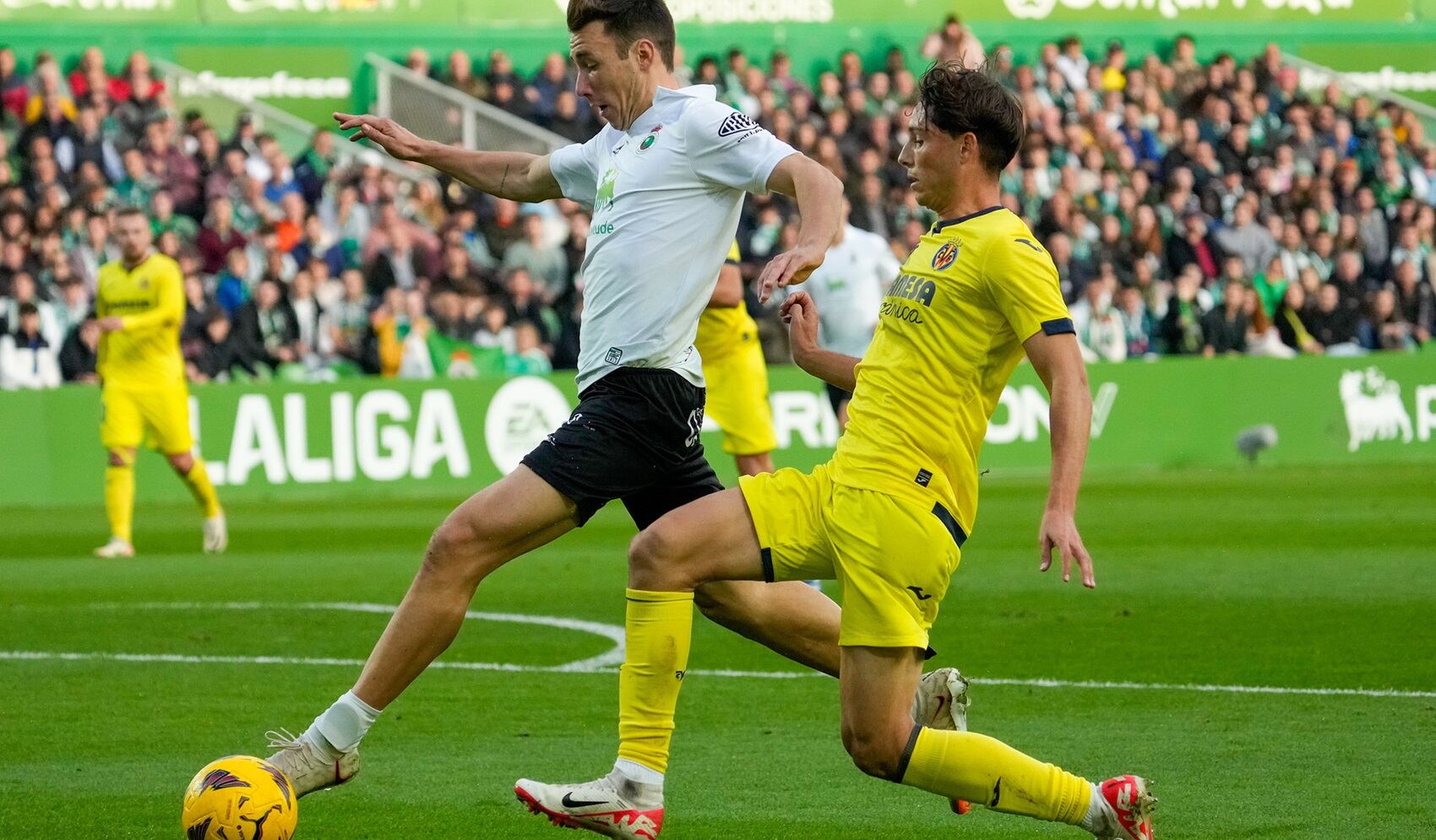 Saúl, contra el Villarreal B.