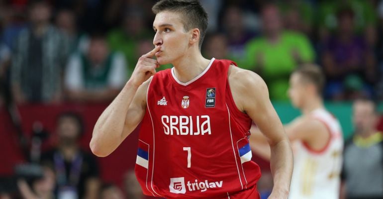 Bogdanovic celebra una canasta ante Rusia