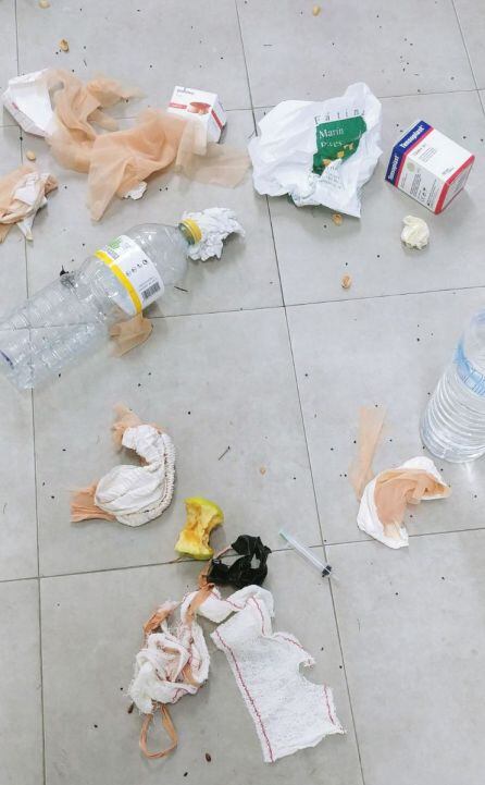 Numeros vertidos en el suelo