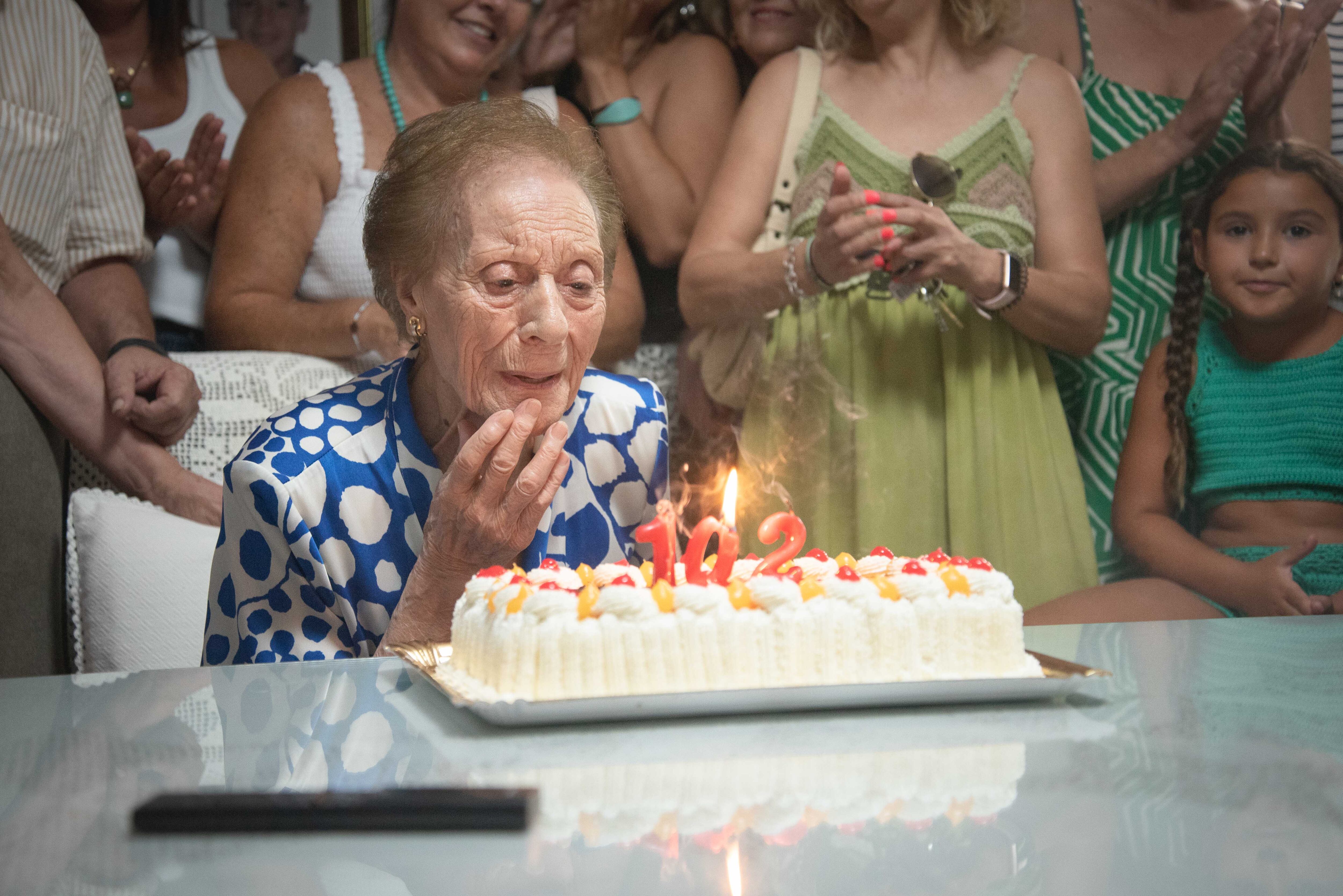 María Gijón cumple 102 años