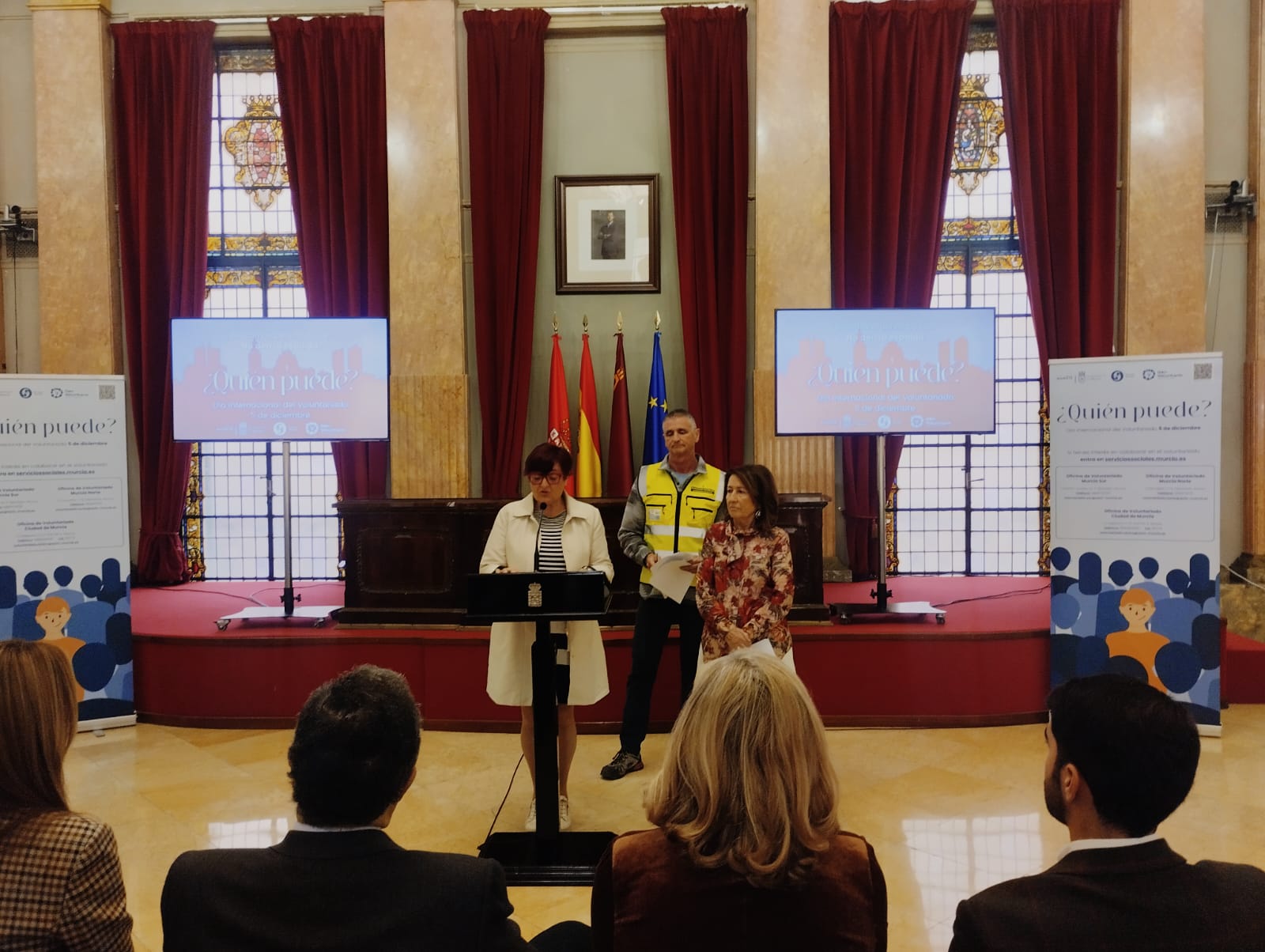 Lectura del manifiesto institucional del Día Mundial del Voluntariado en el Ayuntamiento de Murcia