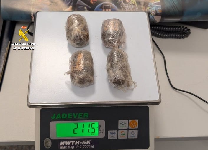 Detenida al intentar introducir sustancias estupefacientes en la prisión de Dueñas