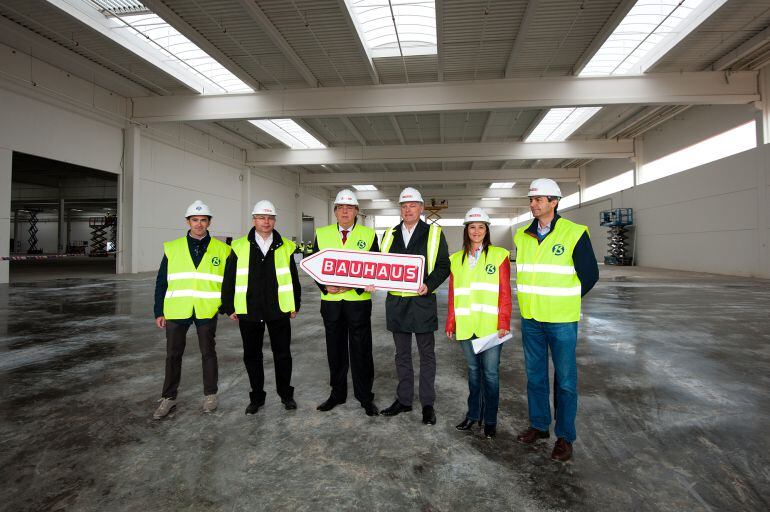 El Director Deneral de Bauhaus España Bart Ginneberge visitó las obras el pasado 29 de abril