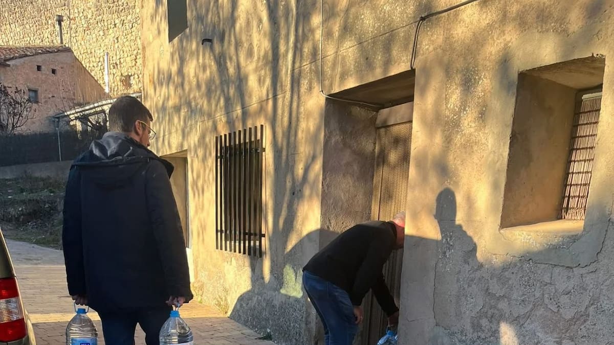 Los vecinos de Atienza siguen sin poder beber agua del grifo