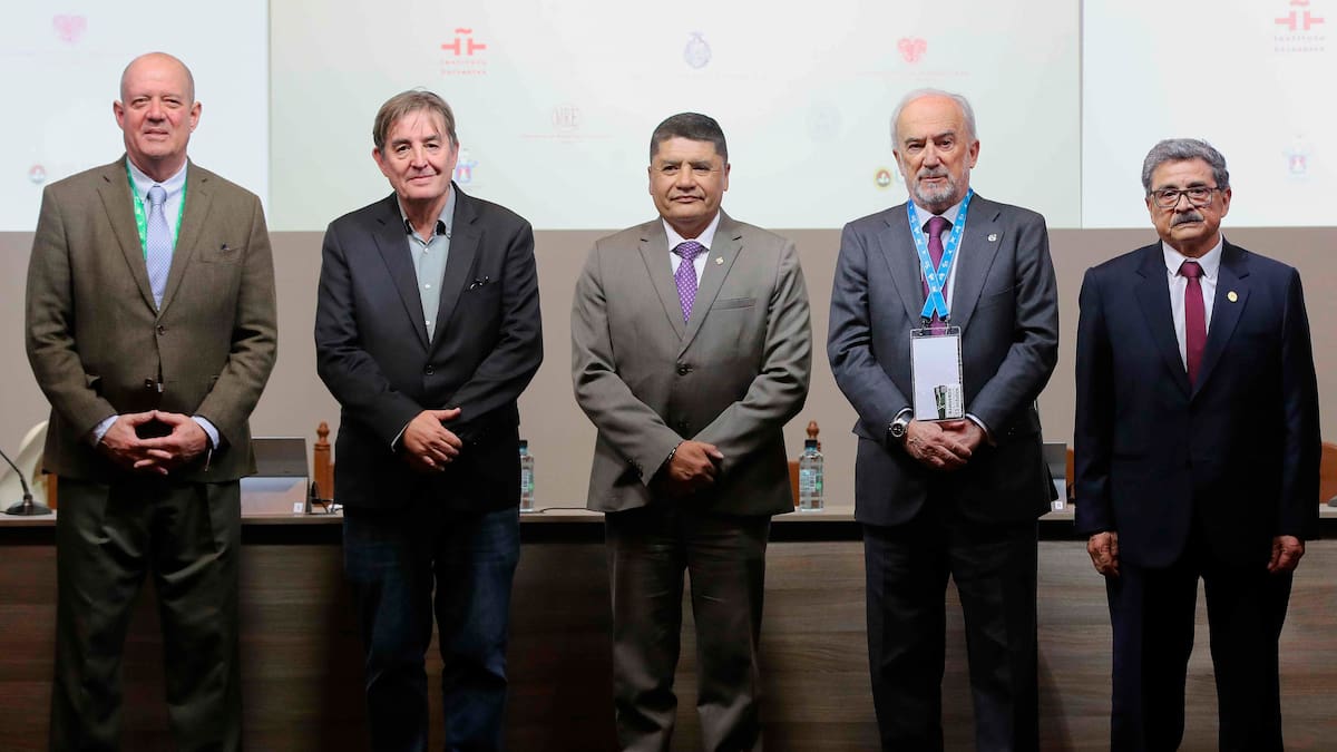 Claves del desencuentro entre la RAE de Muñoz Machado y el Cervantes de García Montero