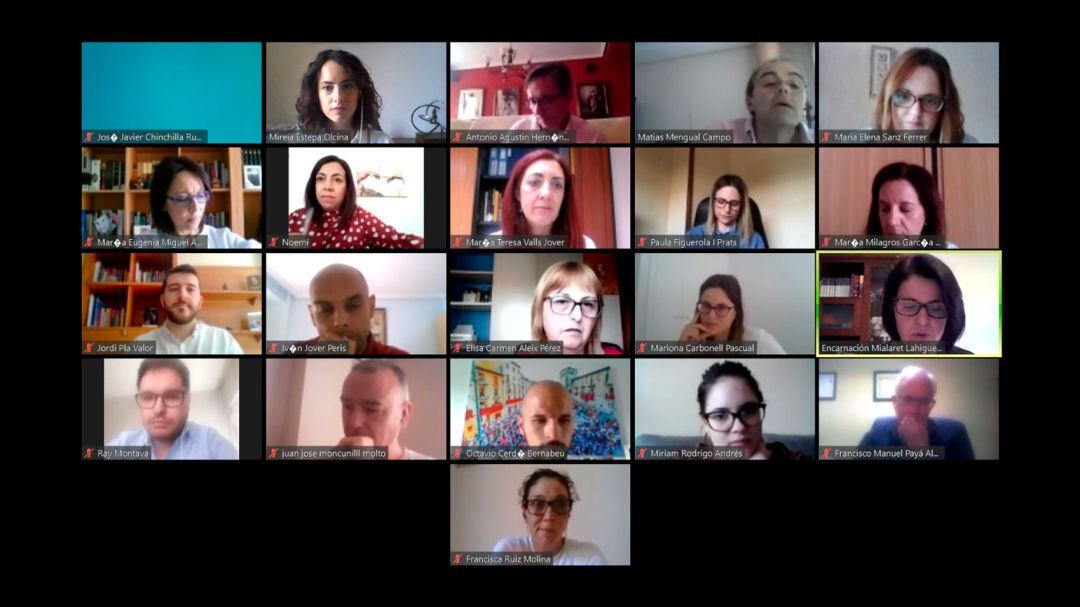 Captura de pantalla de un instante del primer pleno telemático de Cocentaina