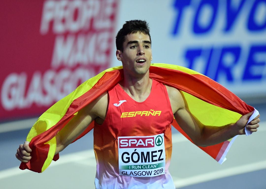 Jesús Gómez en la meta de 1.500 del Europeo de Torun.