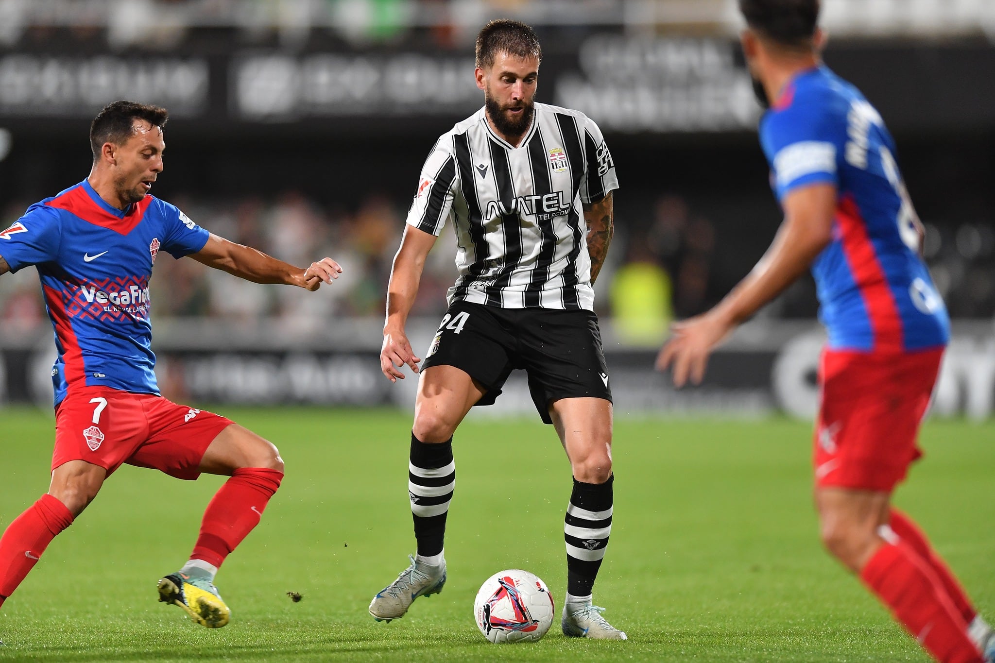 Sipcic durante el partido contra el Elche de la primera vuelta