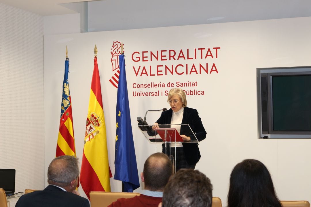 La consellera de Sanidad, Ana Barceló, aseguró este viernes que, Tras el verano, &quot;se ha empezado a reducir la lista de espera estructural&quot;