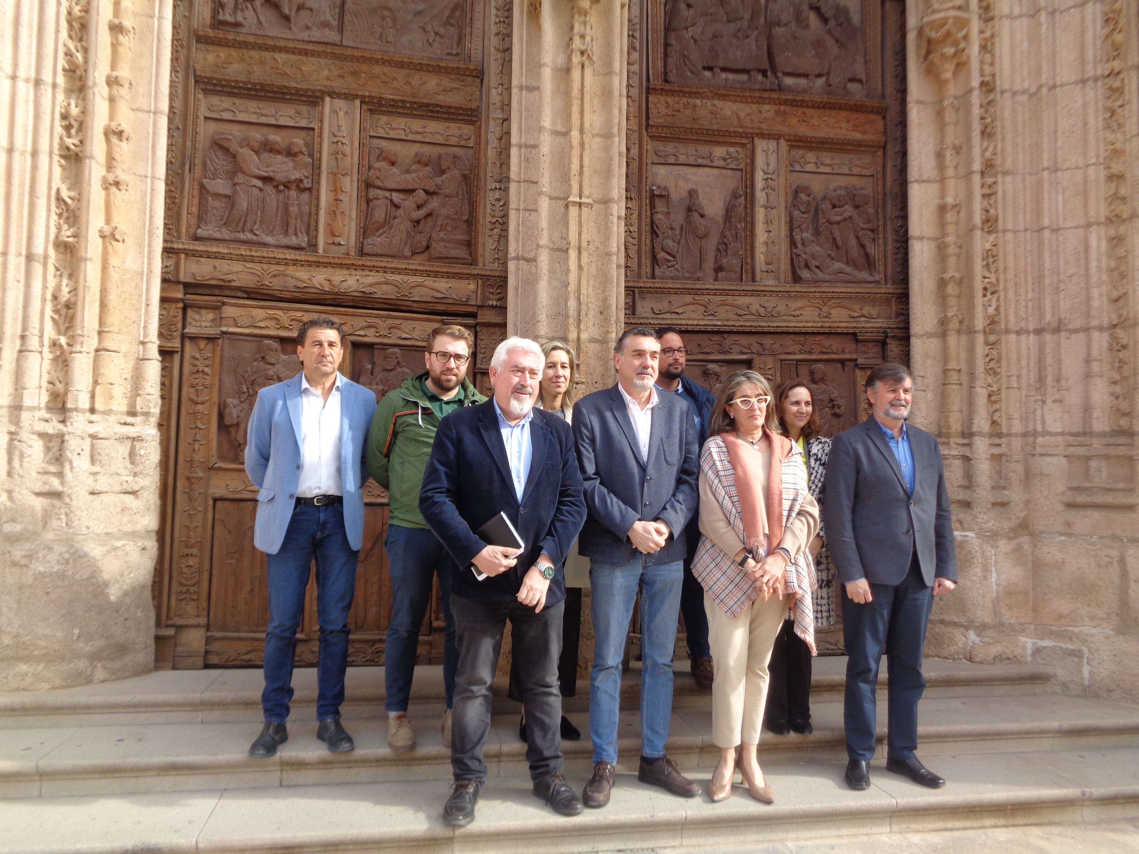 Tras la comparecencia, hubo foto colectiva  en Santa María