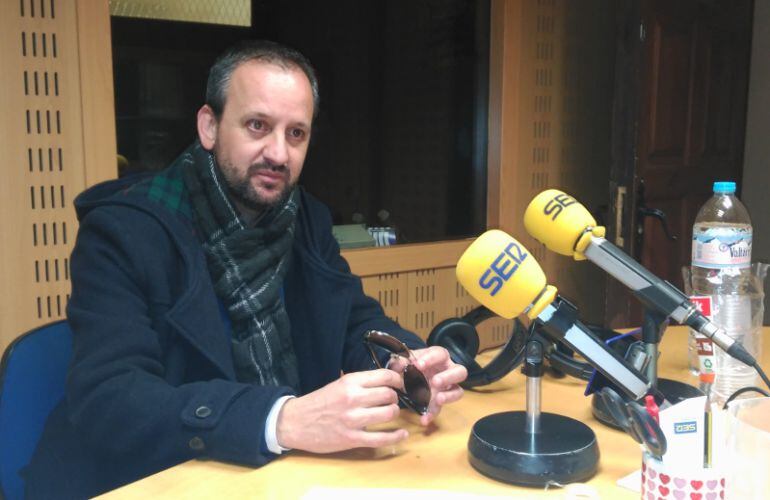 Moises Ginés, presidente de Aunex en los estudios de SER Norte de Extremadura