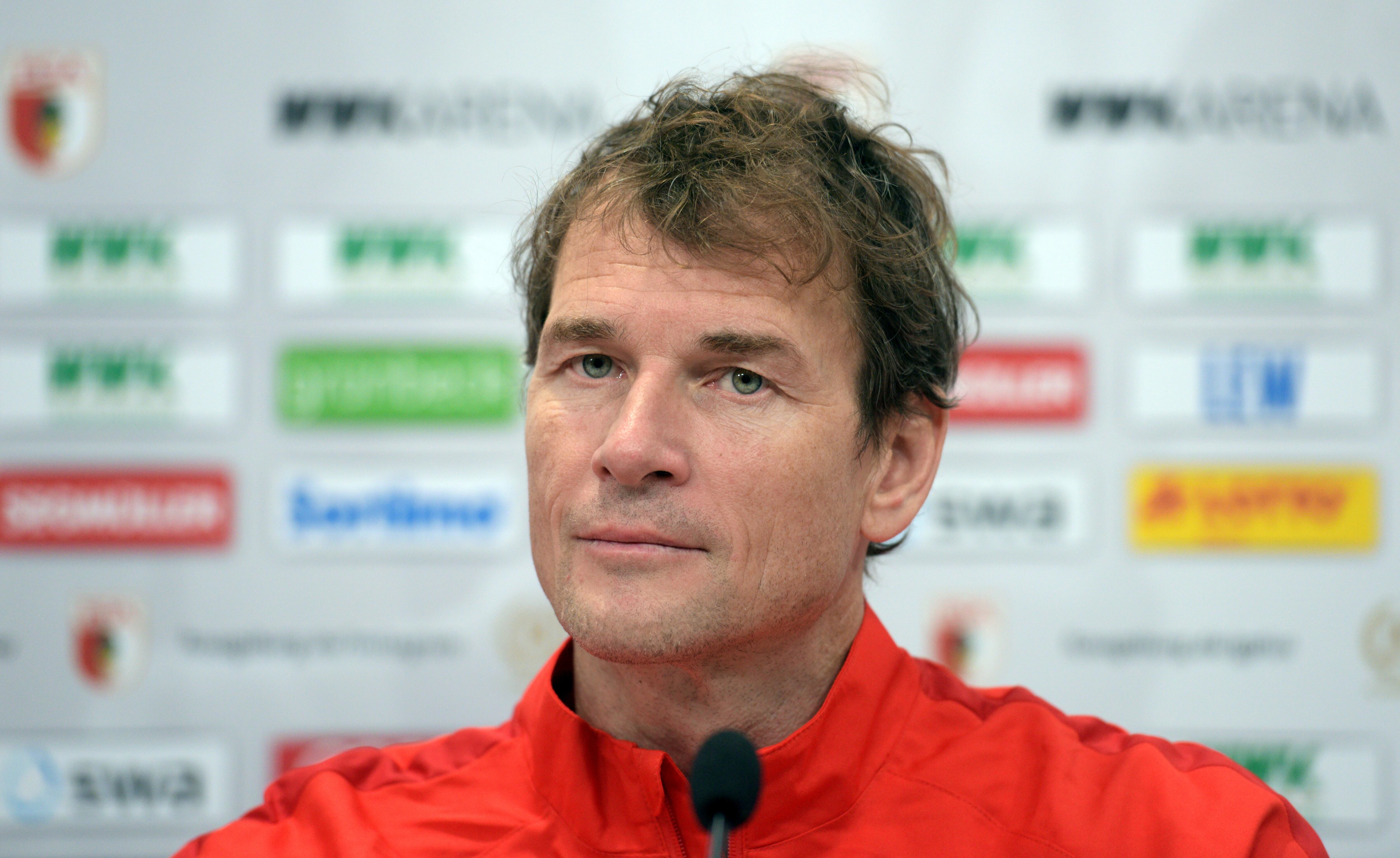 Jens Lehmann, durante una rueda de prensa con el FC Augsburg