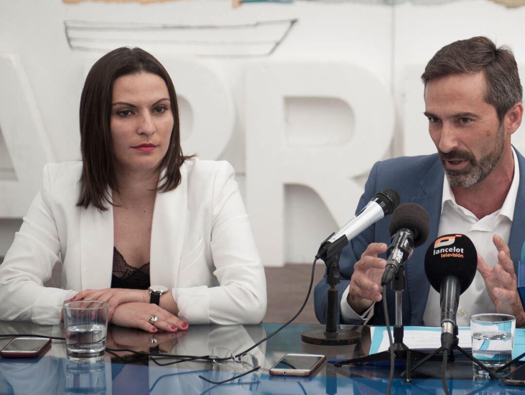 Los consejeros de CC-PNC en el Cabildo de Lanzarote, Migdalia Machín y Pedro San Ginés.