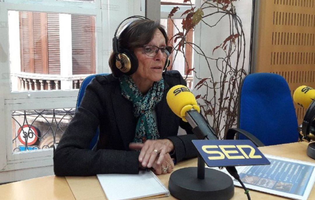 Paca Baraza, presidenta de la Mancomunidad de Canales del Taibilla, en los estudios de Radio Murcia. Foto archivo