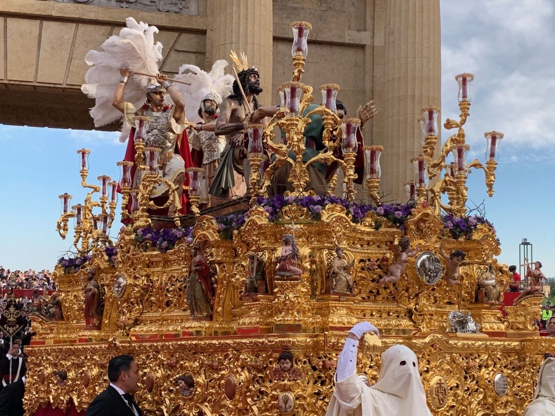La hermandad de La Merced, con su Cristo de la Coronación de Espinas