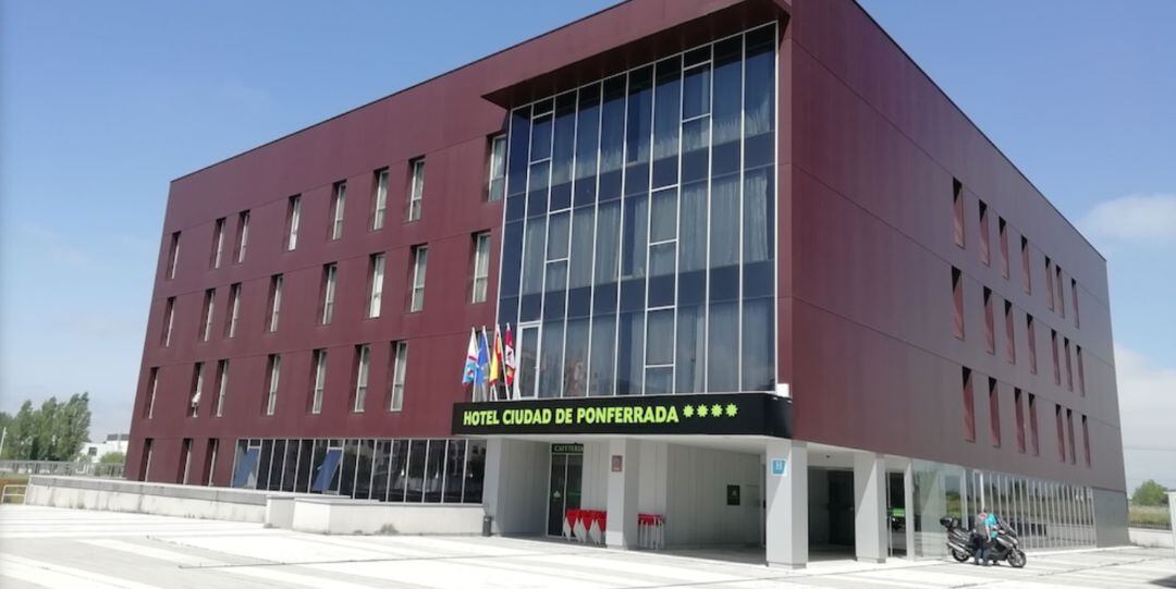 El hotel Ciudad de Ponferrada es uno de los 6 alojamientos turísticos considerados esenciales en la provincia de León