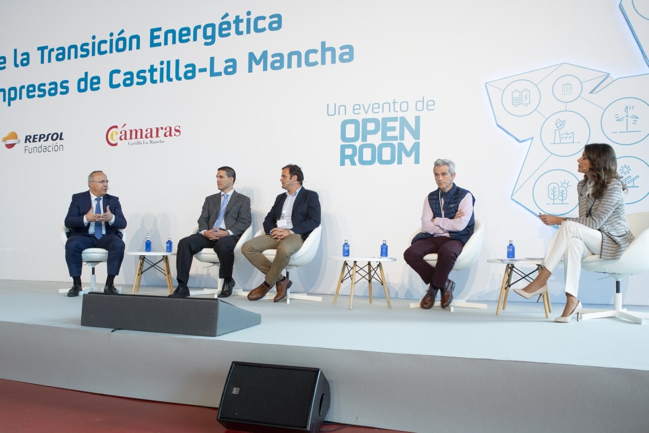 Imagen de la primera mesa redonda de las jornadas