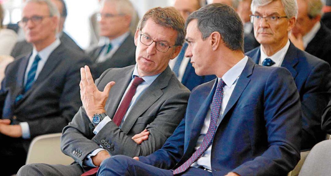 Alberto Núñez Feijóo y Pedro Sánchez, en A Toxa