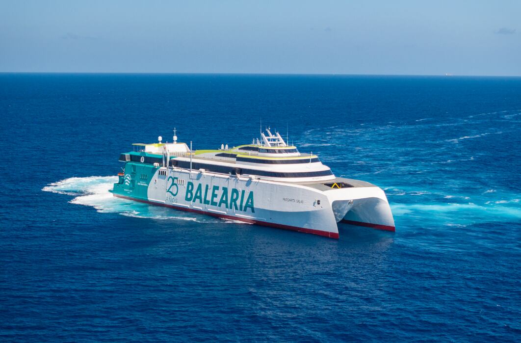 Buque de Baleària (archivo)