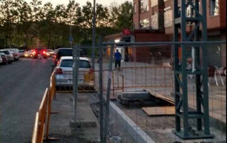 Punto de recarga para los autobuses eléctricos situado en el barrio de la Pilarica