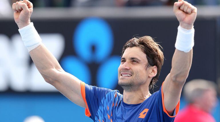 Ferrer celebra la victoria ante Johnson en Melbourne