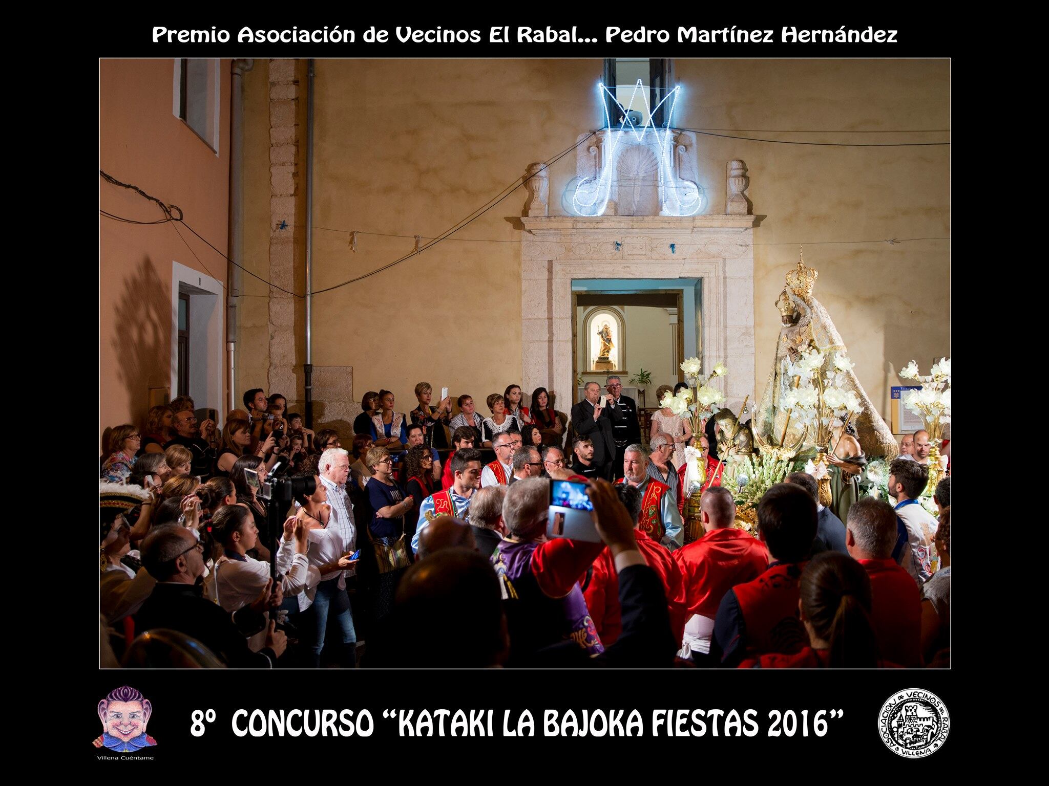 Paso de la imagen de la Virgen por la ermita de San José
