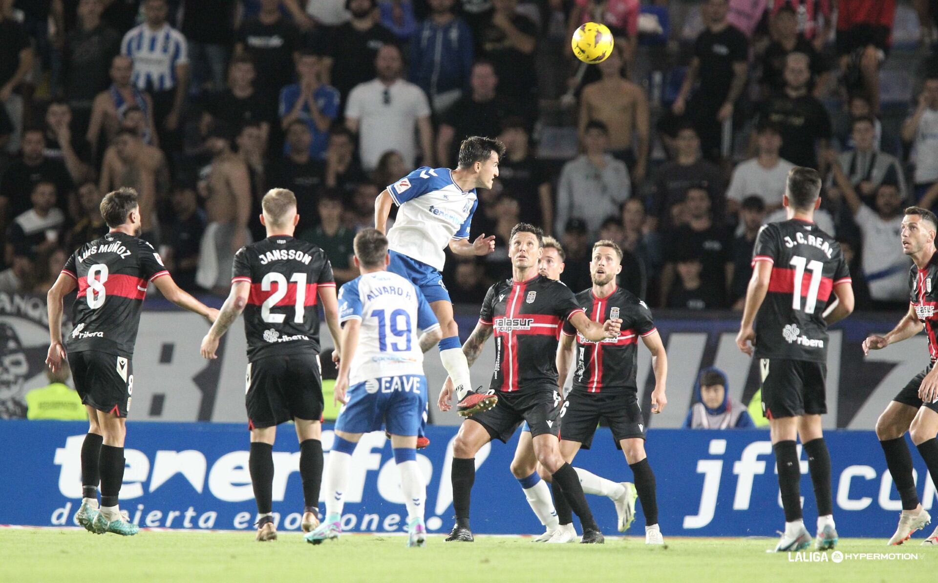 EL Tenerife tampoco pudo derrotar al Cartagena.