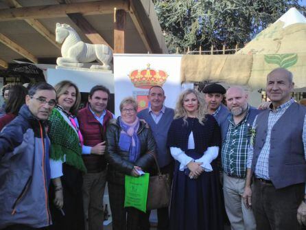 Porcuna promociona su aceite, turismo y gastronomía en la Feria de la Alubia y la Hortaliza de Casar de Periedo, en Cantabria