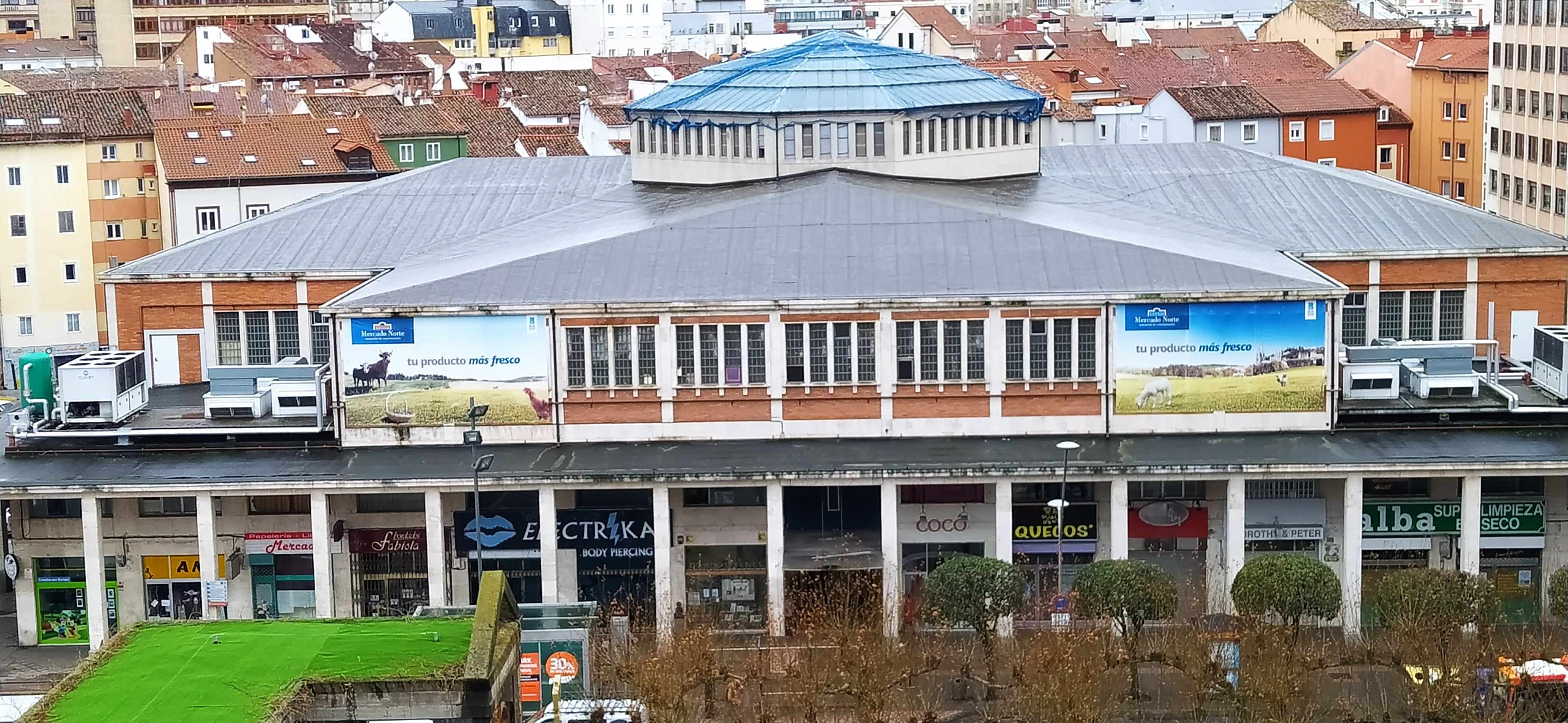 El mercado municipal de abastos de la Plaza de España de Burgos será derruido tras 58 años de vida