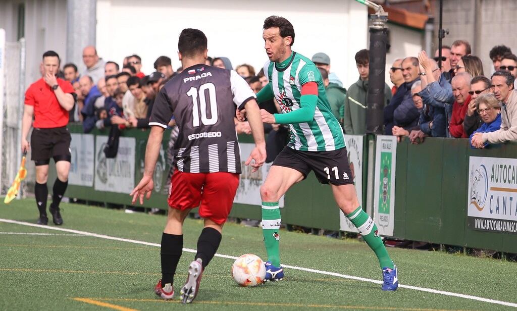 Palazuelos (Vimenor) y Prada (Escobedo), en pleno partido en La Vidriera