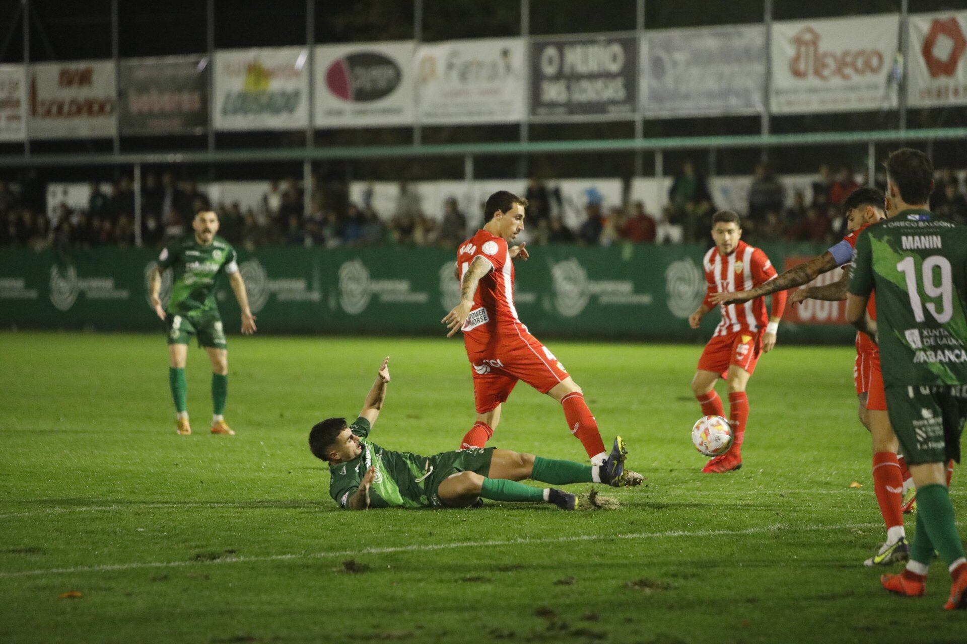 Eguaras en el partido ante el Arenteiro.