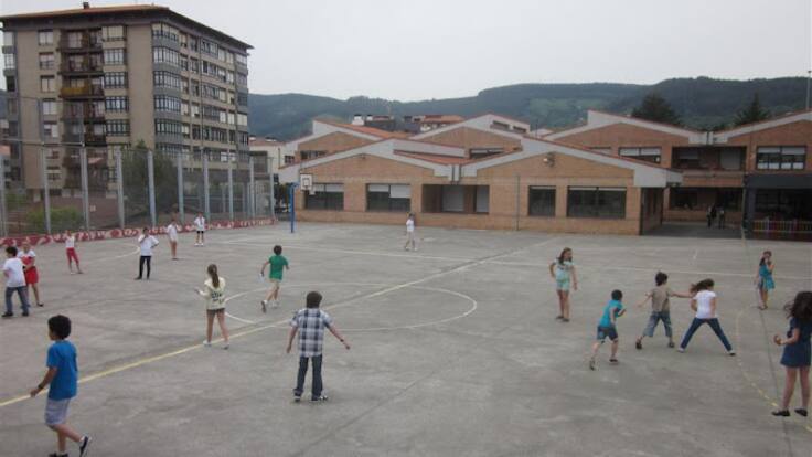 La sobreconcertación de plazas educativas en Bermeo preocupa a la comunidad escolar