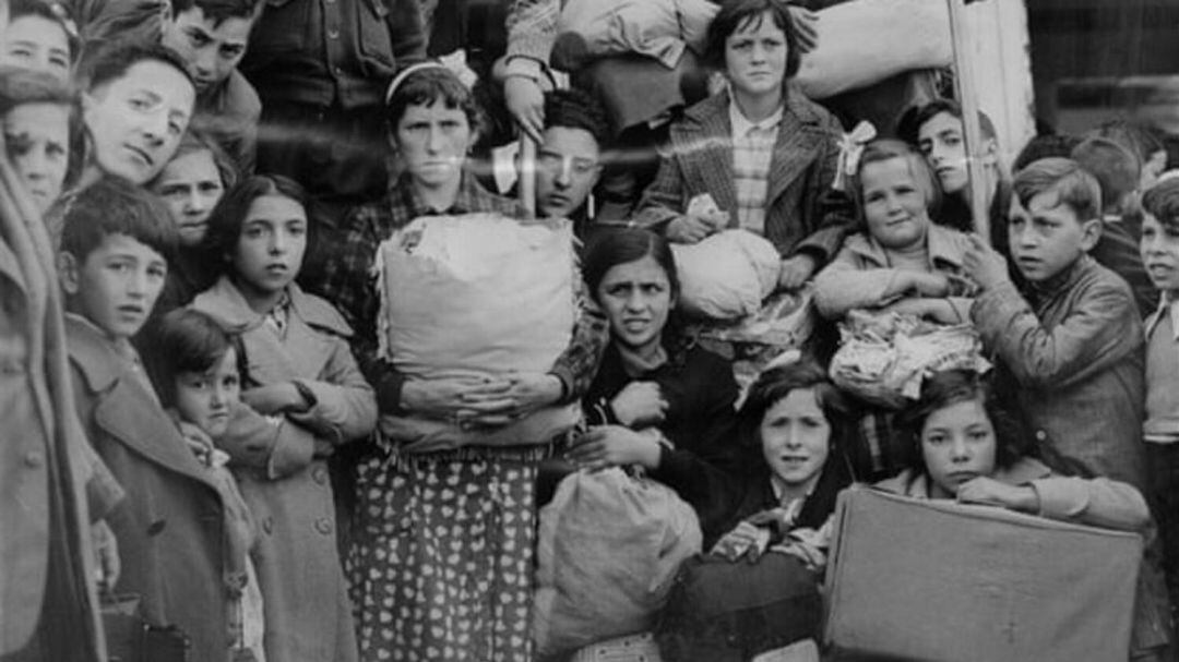 Niños vascos a su llegada a Southampton en 1937