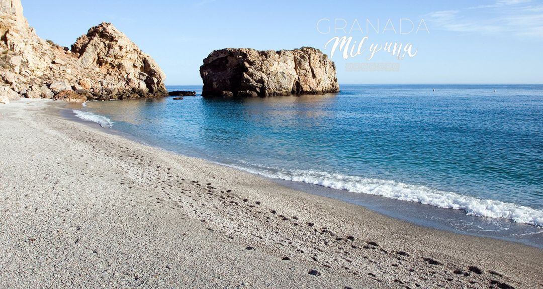 Las singulares playas de Granada, identidad de la provincia