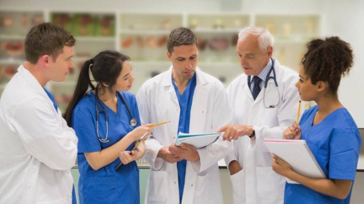 Los cargos de confianza en Sanidad se abordarán tras el verano