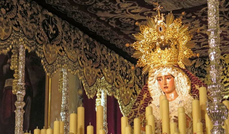 La Virgen de La O en su paso de palio para la salida extraordinaria de este sábado