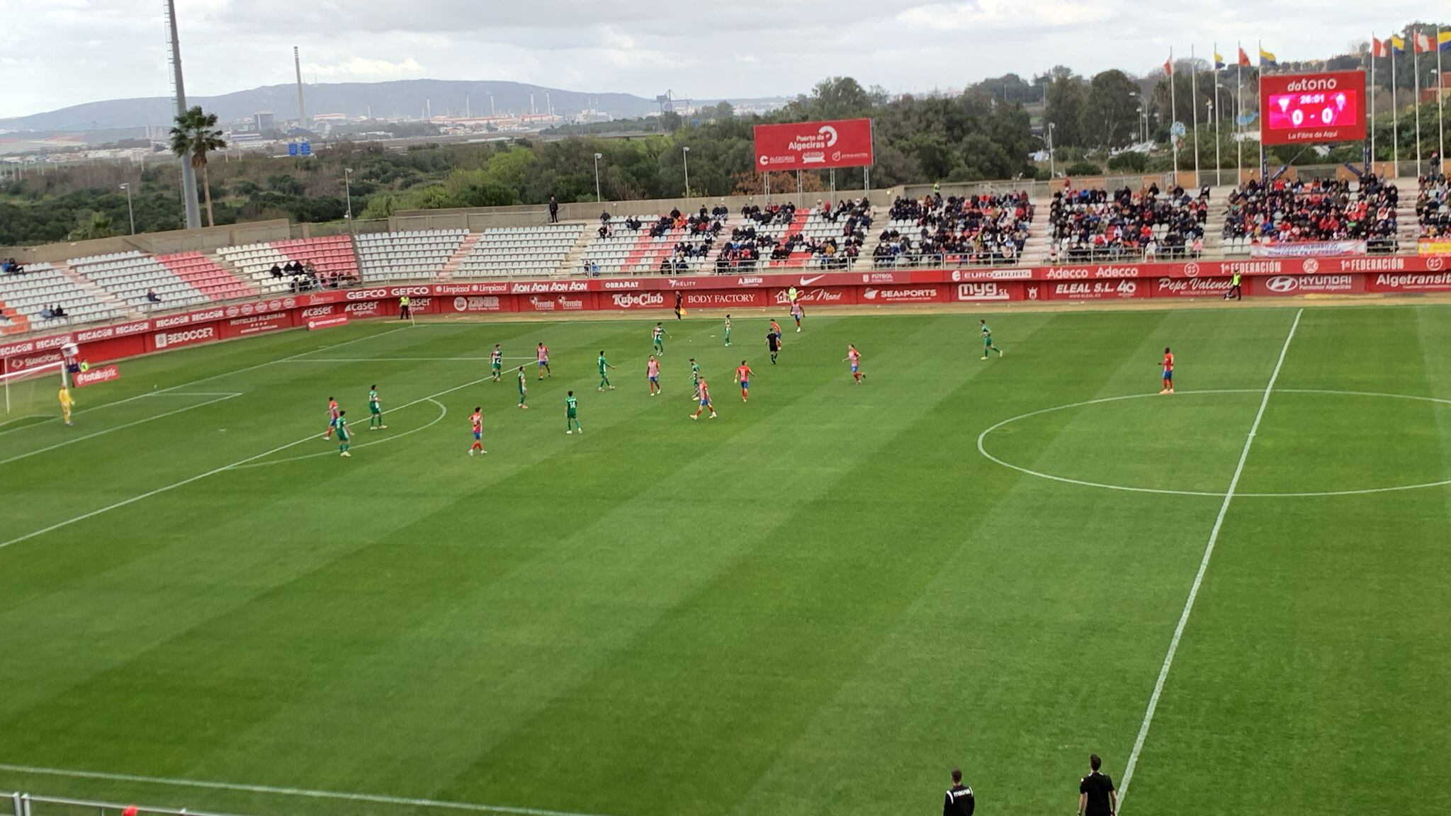 Instante del partido en El Nuevo Mirador entre el Algeciras y el CD Alcoyano